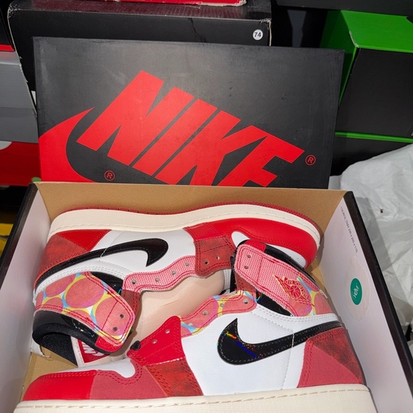 Jordan 1 Spider-Man High-Top Sneakers Brand New Size 7y - Picture 4 of 6